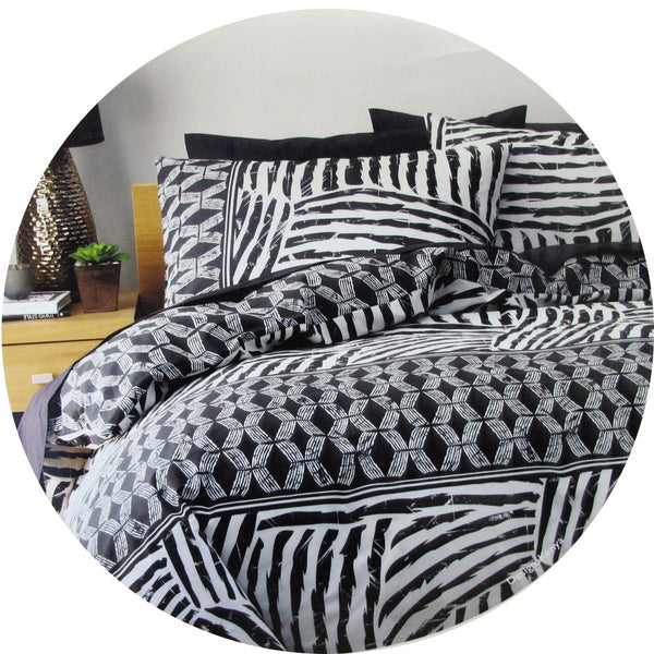Homeport Kenya Black Printed Geometric Quilt Cover Set Double - Shoppers Haven  - Home & Garden > Bedding     